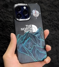 TNF Montagne enneigée